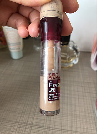 Maybelline concealer