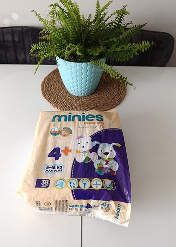 Minies Bebek Bezi Maxi Plus 4+ Numara içinden 4-5 kullanıldı