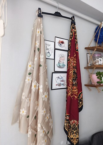 iki adet eşarp fiyatıdır