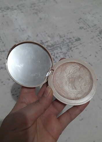 Diğer Aydınlatıcı Highlighter W7