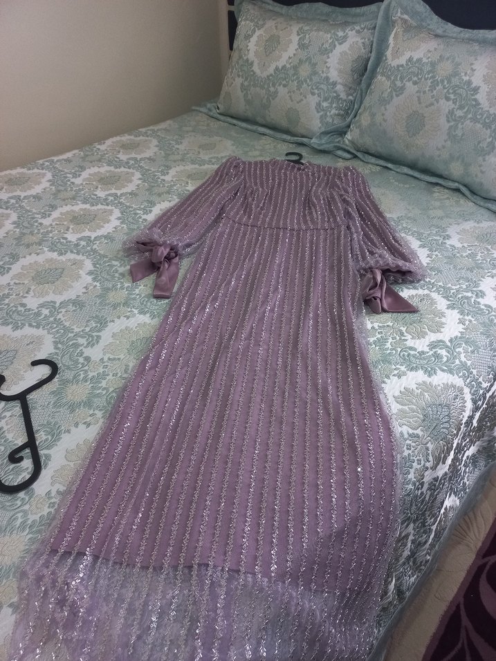 Uzun Kollu Mor Pilili Abiye Elbise - Görsel 2