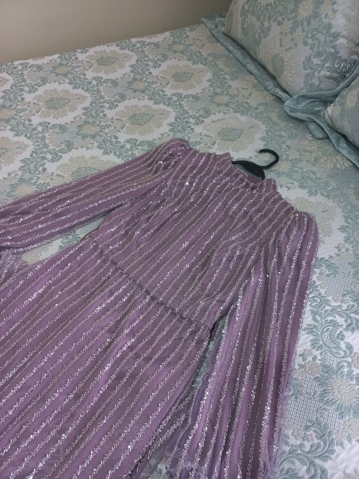 Uzun Kollu Mor Pilili Abiye Elbise - Görsel 3