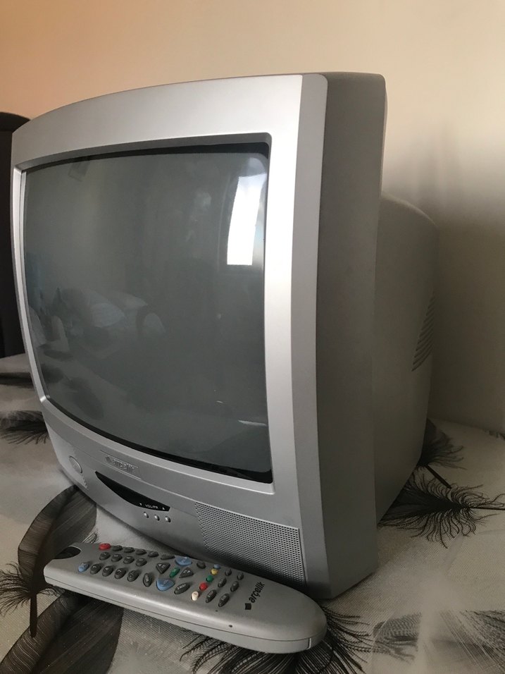 Gri CRT Monitör ve Kumanda - Görsel 2