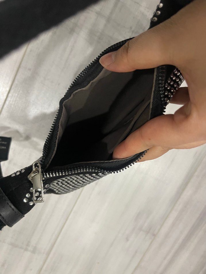 Siyah taşlı Çanta - Görsel 4