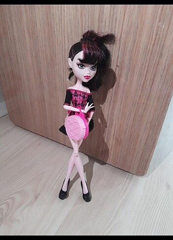  Beden Monster high Draculara
