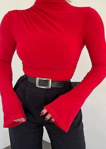Kemerli Kırmızı Yüksek Yakalı Bluz - Görsel 5