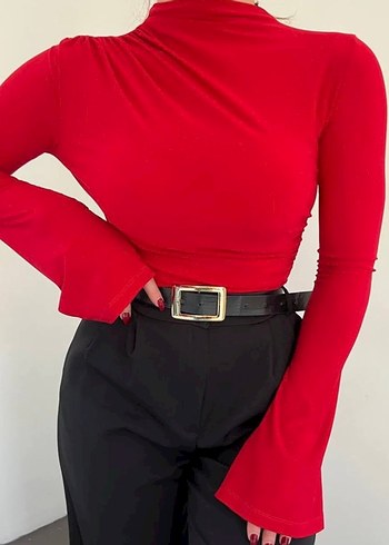 Kemerli Kırmızı Yüksek Yakalı Bluz - Görsel 2