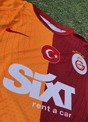 YENİ SEZON GALATASARAY FORMASI 