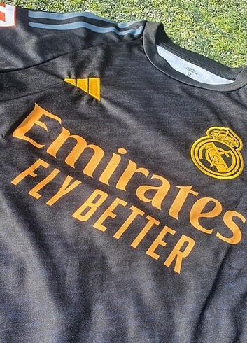 YENİ SEZON REAL MADRİD FORMASI 