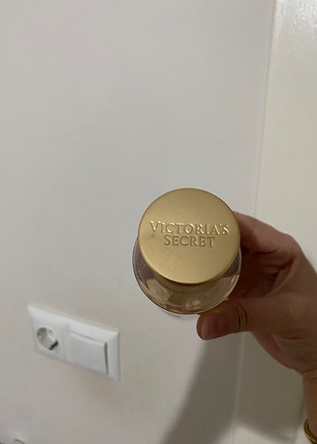 Beden Victoria's Secret Amber Romance Kadın Parfümü