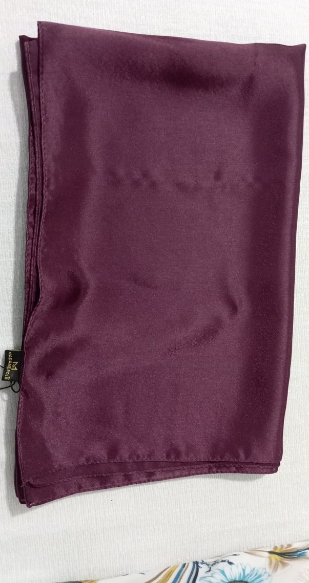 Bordo Saten Kadın Şal - Görsel 2