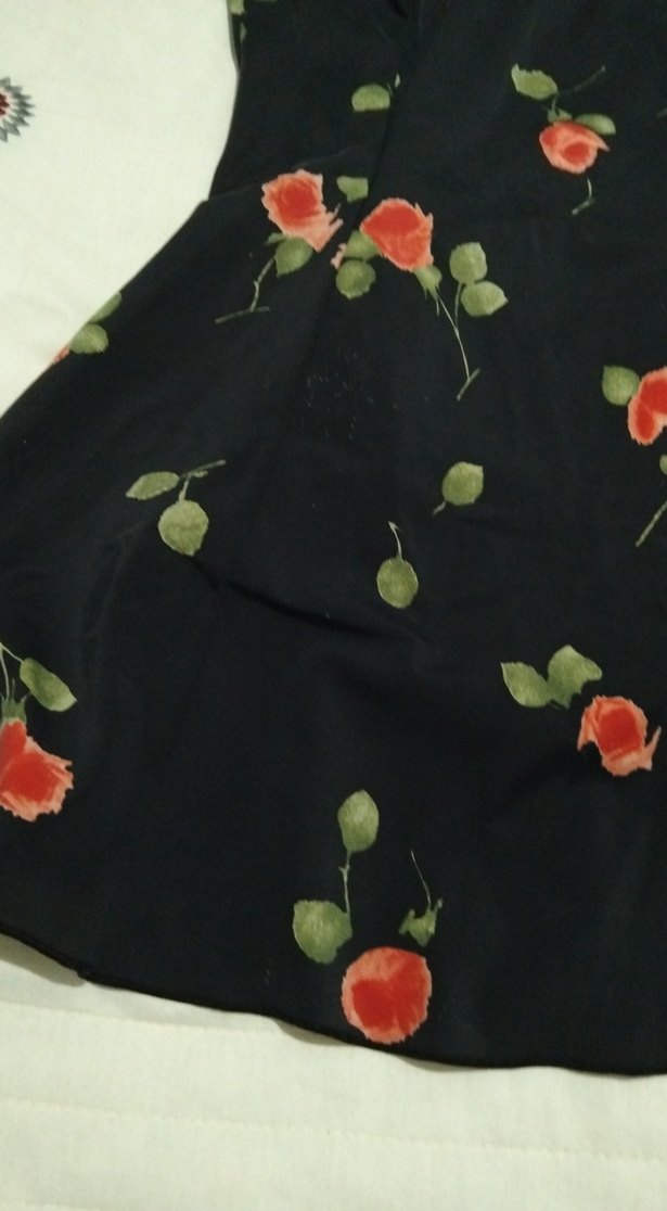 Çiçek Desenli Siyah Mayo - Görsel 2