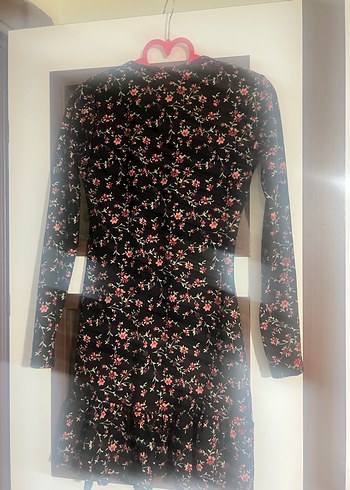 siyah Çiçek Desenli V Yaka Mini Elbise - Görsel 7