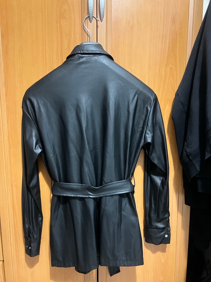 Kemerli Siyah Deri Kadın Ceket - Görsel 3