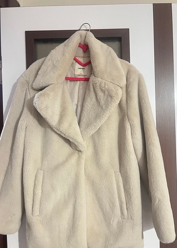 Beyaz Kürklü Midi Kadın Kaban - Görsel 3