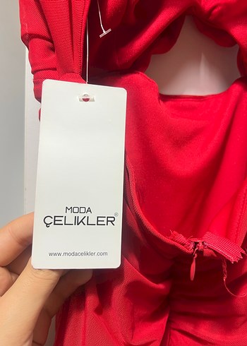 Kırmızı Uzun Boy Drapeli İnce Askılı Kalem Elbise - Görsel 7