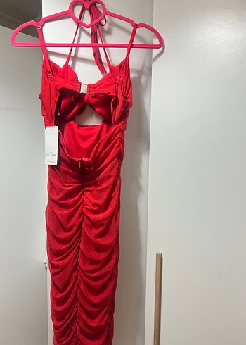 Kırmızı Uzun Boy Drapeli İnce Askılı Kalem Elbise - Görsel 6