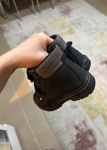 Siyah Yılan Desenli erkek çocuk botu 28 numara Polaris - Görsel 2