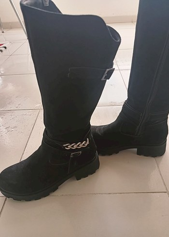 Siyah Süet Tokalı  Çizme - Görsel 2