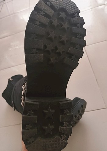 Siyah Süet Tokalı  Çizme - Görsel 5