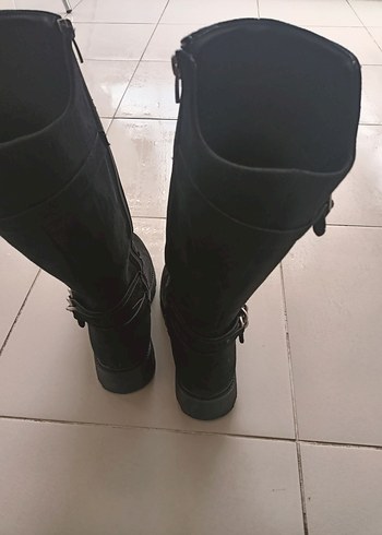 Siyah Süet Tokalı  Çizme - Görsel 3