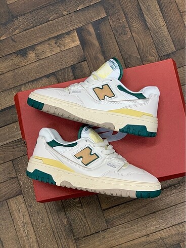 New Balance NEW BALANCE 550