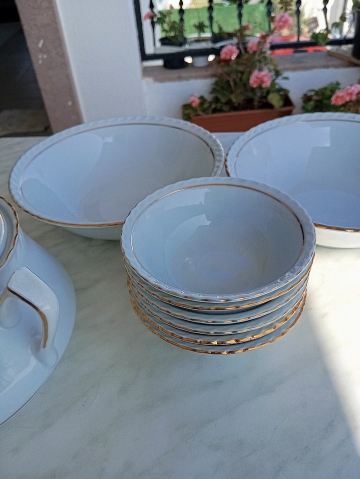 Beyaz Altın Detaylı Porselen çorba tenceresi, - Görsel 5