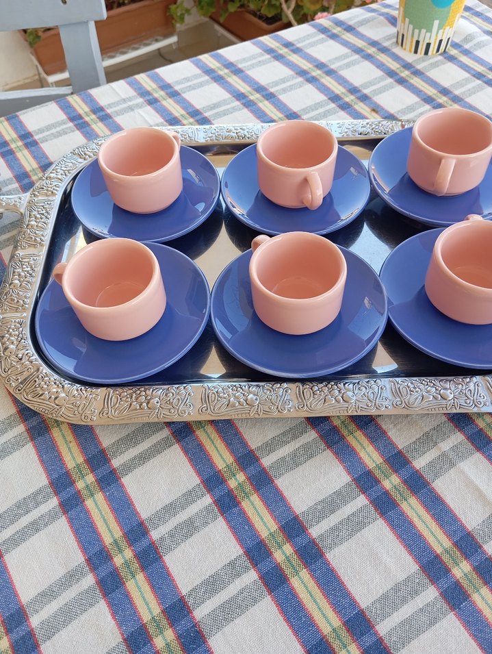 Mavi Tabaklı Pembe Fincan Seti - Görsel 2