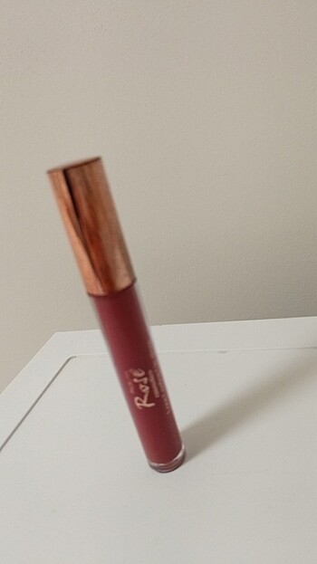 Rose glose lip gloss