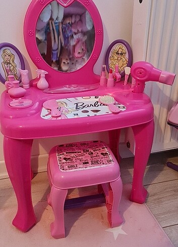  Beden Renk Barbie makyaj masası