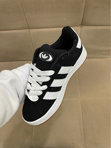 Adidas Kampüs