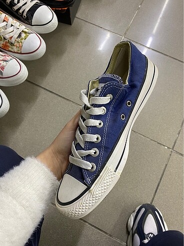 Converse Converse