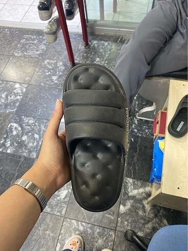 36 Beden Balenciaga