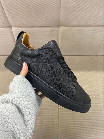 Zara model