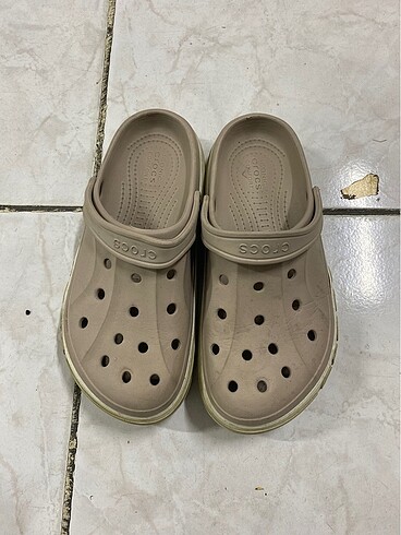 39 Beden Crocs