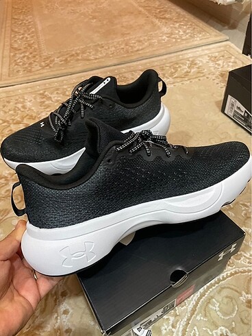 Under Armour Infinite Pro - Görsel 2