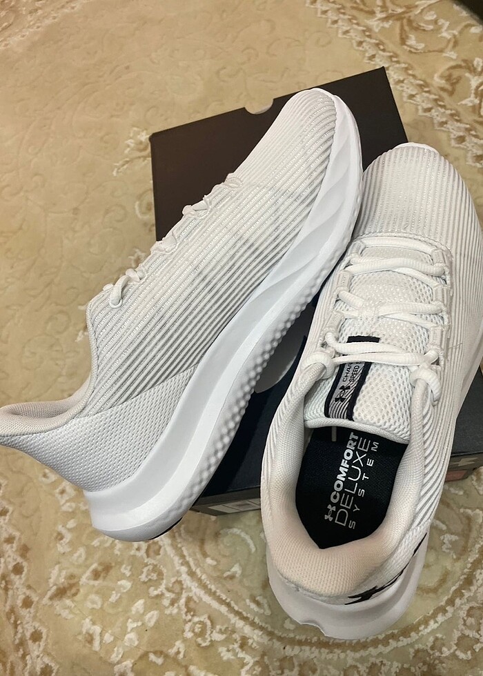Under Armour ayakkabı - Görsel 2