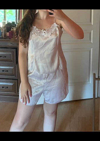 Beyaz Mini Askılı Vintage Kadın Pijama
