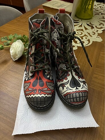 Dogo Shoes Dogo soradoşı bot
