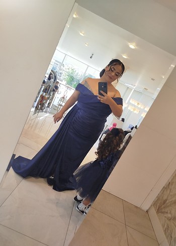 Parlak Lacivert Drapeli Straplez Uzun Abiye - Görsel 3