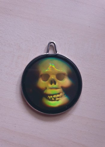 90s Hologramlı Gotik Kolye Ucu