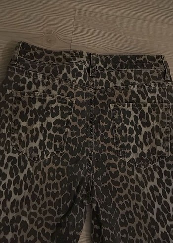 Trendyol Leopar desenli jean pantolon - Görsel 3