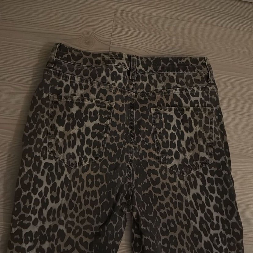 Trendyol Leopar desenli jean pantolon - Görsel 3