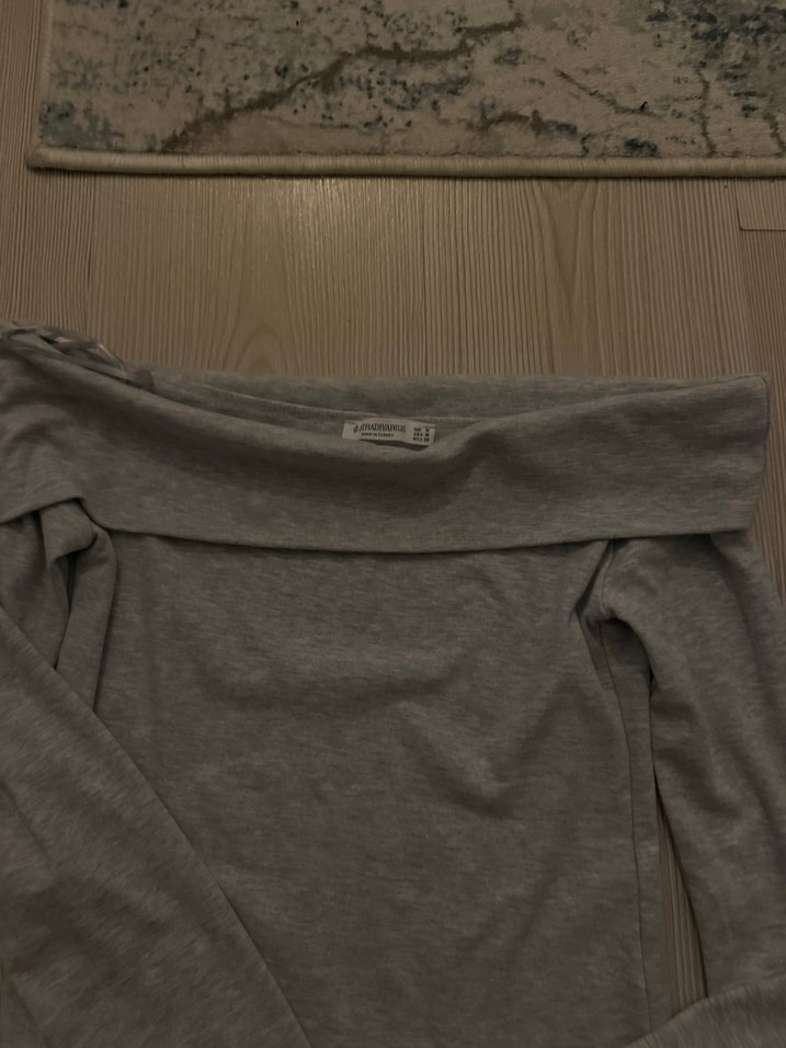 Gri Uzun Kollu Kayık Yaka Kadın Kazak - Görsel 3