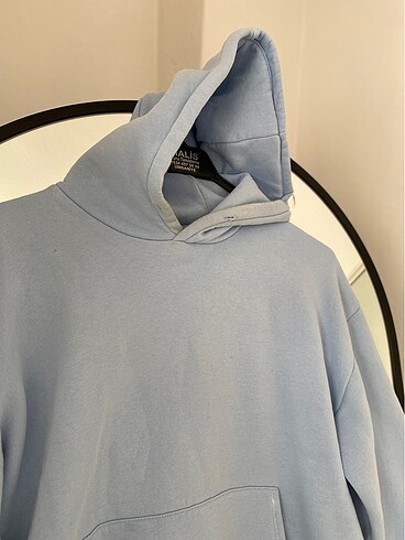 Zara Sweatshirt
