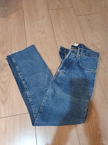 Mango jean