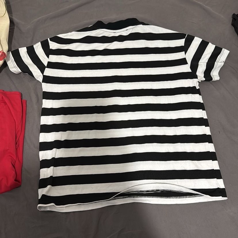 Siyah Beyaz Çizgili Kısa Kollu Tişört - Görsel 2