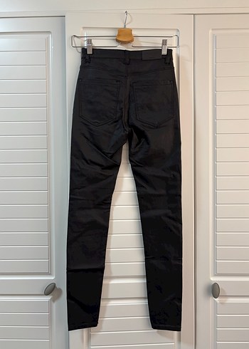 32 Beden siyah Renk Stradivarius mumlu pantolon SİYAH | REF. 4511/721/001 32 beden