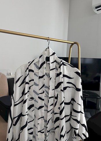 Diğer Zebra Desenli Uzun Kadın Kimono