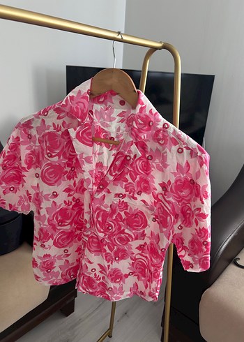Pembe Desenli Kısa Kollu Vintage Kadın Gömlek